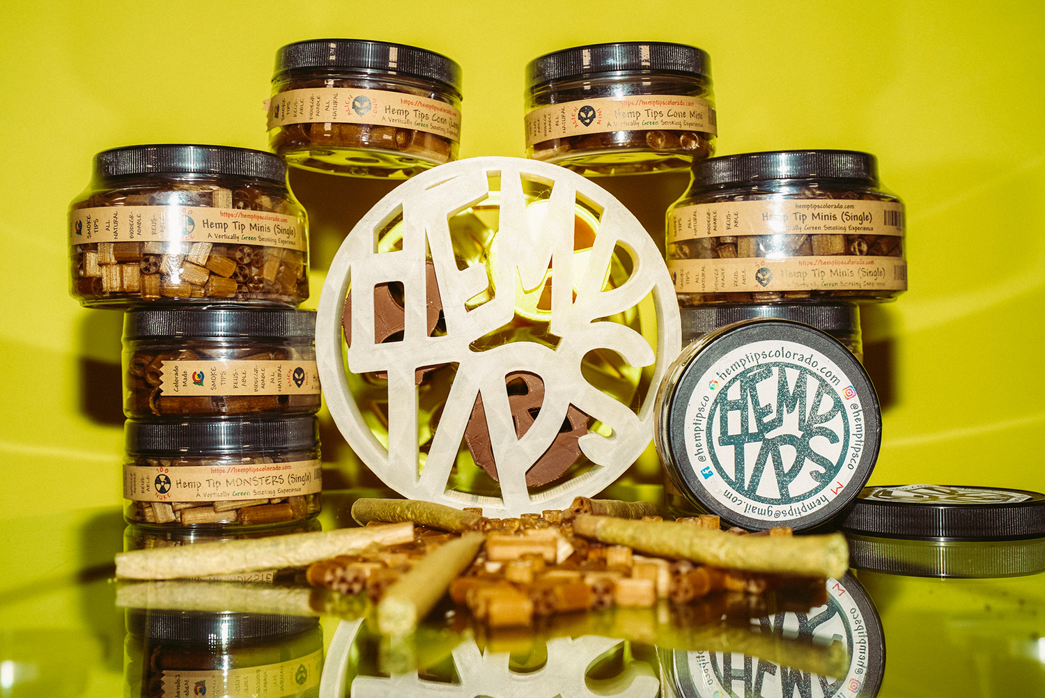 Hemp Tips Display with bulk packs and joints